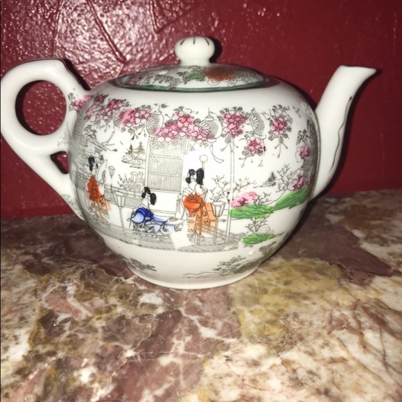 (16) PIECE SET Japanese Porcelain Geisha Girls - Picture 4 of 14